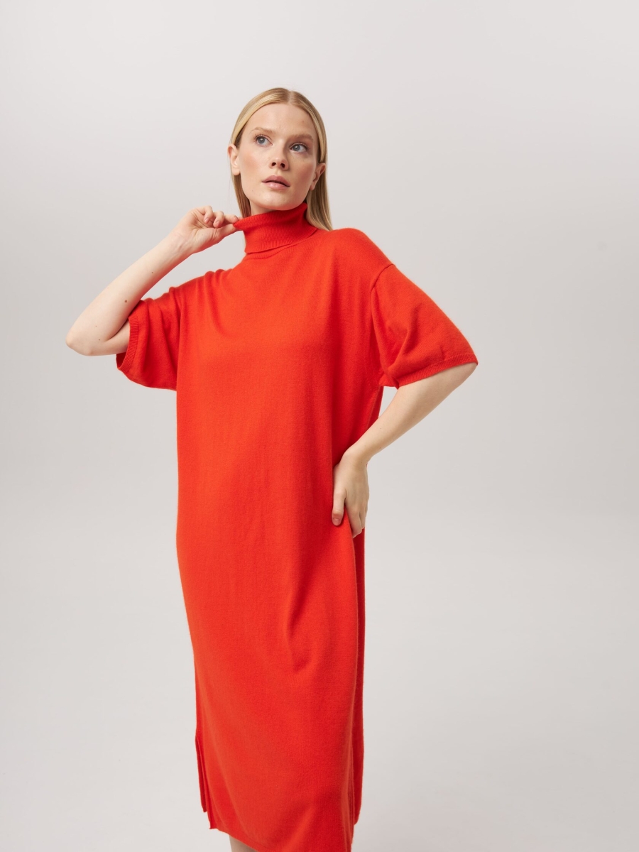Платье-свитер с коротким рукавом терракотовое L202302-3064