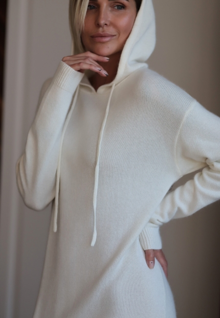 Платье из кашемира с капюшоном белое L202307-3080