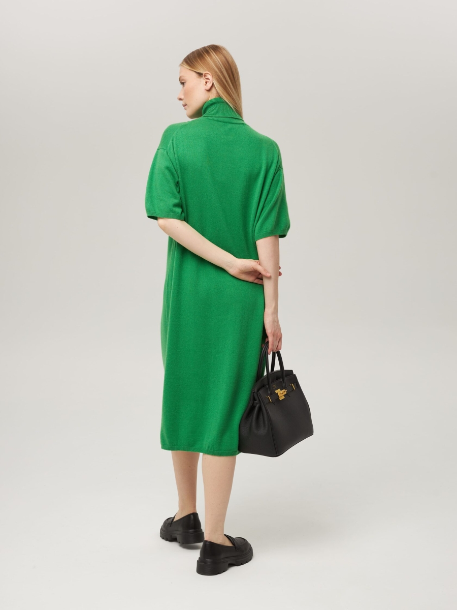 Платье-свитер с коротким рукавом зеленое L202302-3057