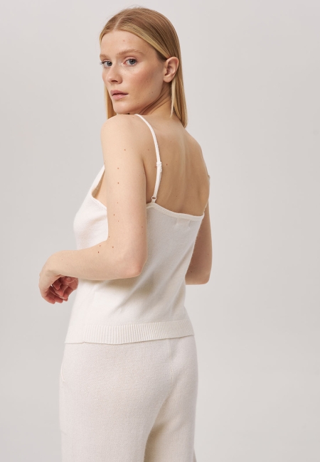 Топ из кашемира на тонких лямках белый L2023-100-3080