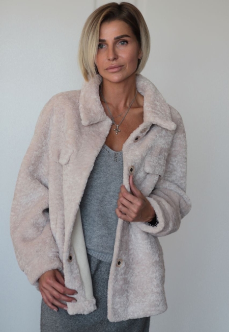 Полупальто барашек бежевое J10509-70-beige