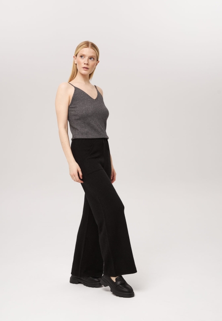 Топ из кашемира на тонких лямках графитовый L2023-100-3030