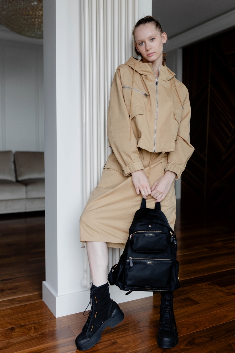 Костюм с карманами бежевый 808-beige