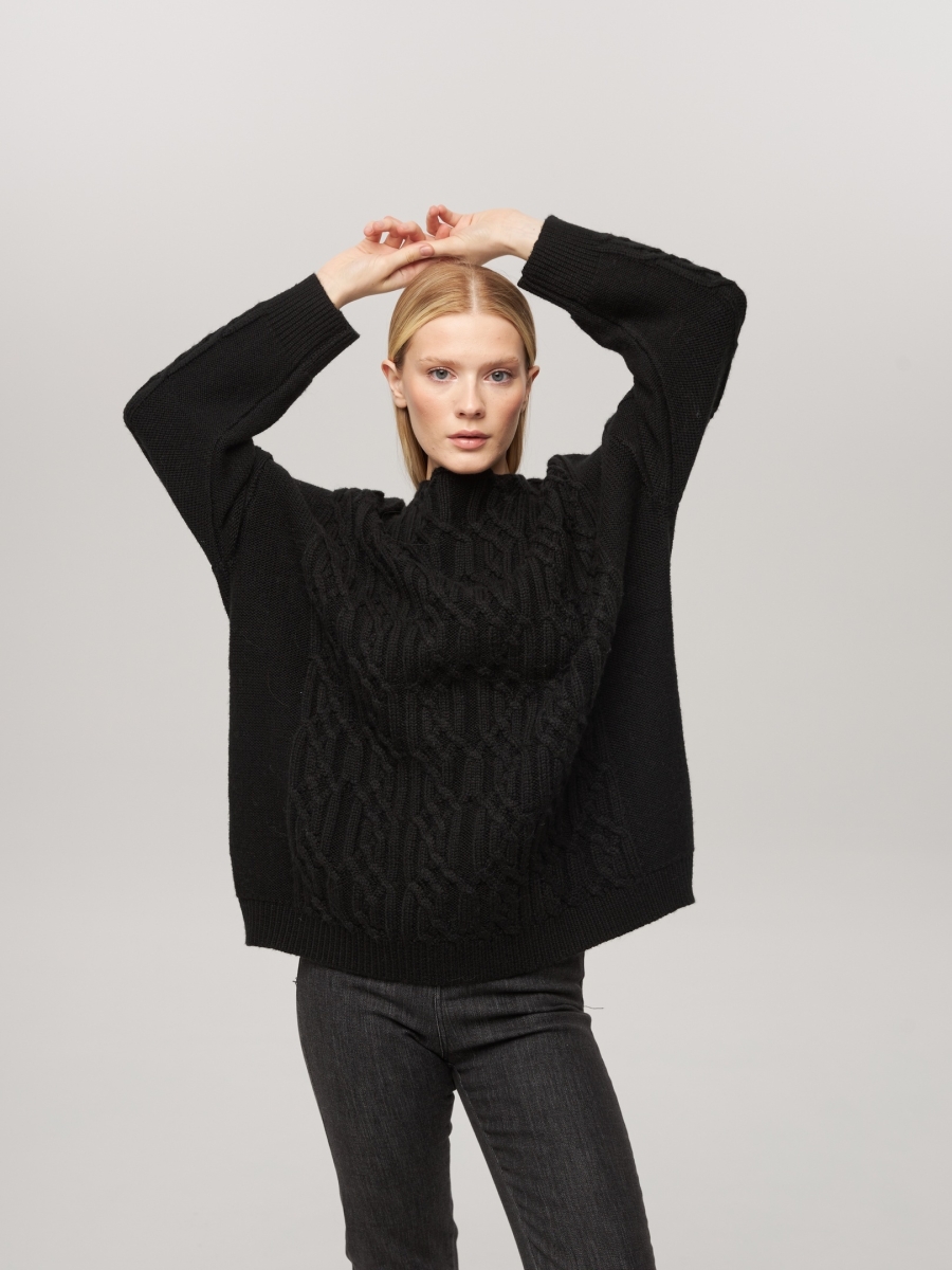 Джемпер оверсайз с косами черный L202316-3068