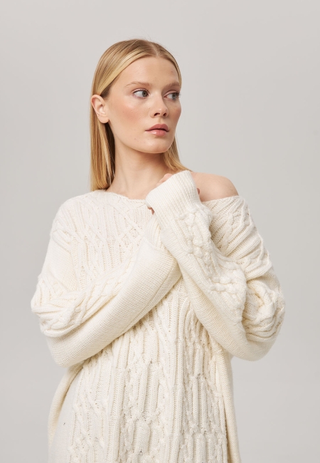 Джемпер оверсайз с косами белый L202316-3080