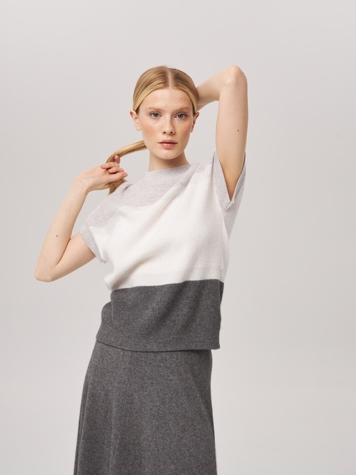 Джемпер с коротким рукавом светло-серый P-006-3079