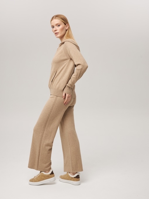 Костюм из кашемира бежевый L2023011-3023