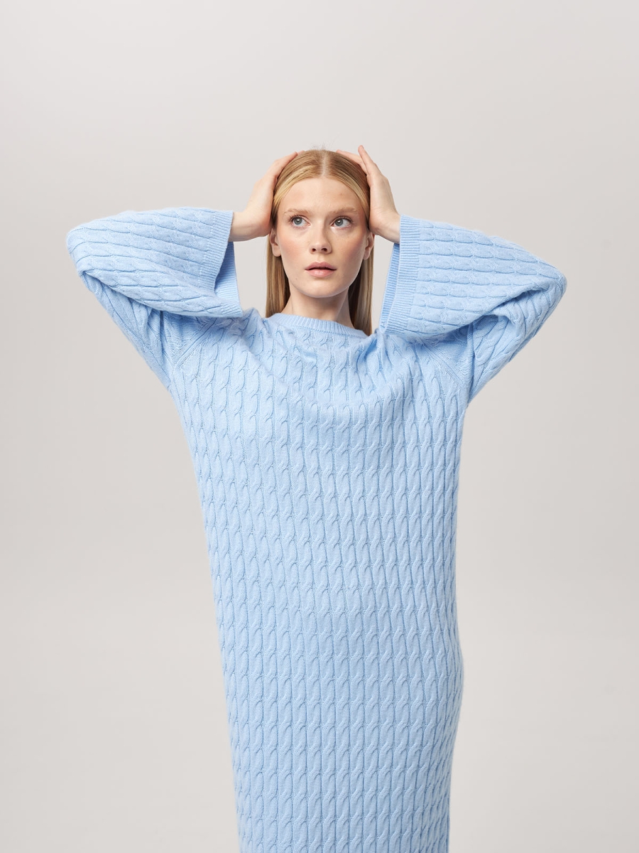 Платье из кашемира с широкими рукавами и косами голубое LND2023-209-3047