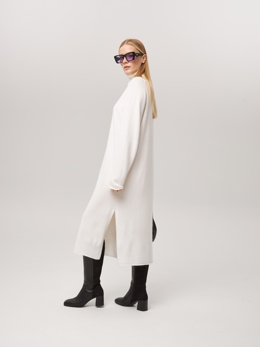 Платье из кашемира с высоким горлом белое L202309-3080