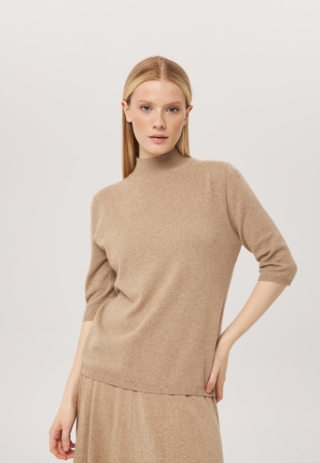 Джемпер с коротким рукавом и воротником бежевый L202308-3023