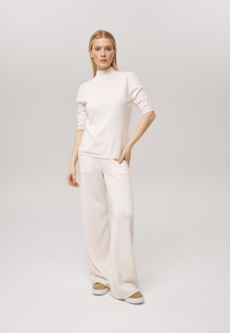 Джемпер с коротким рукавом и воротником белый L202308-3080