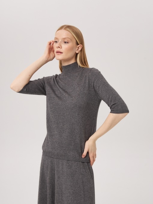 Джемпер с коротким рукавом и воротником графитовый L202308-3030