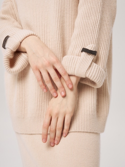 Удлиненный свитер из кашемира бежевый L2023-116-3023