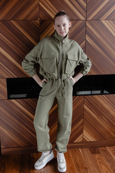 Костюм с карманами оливковый 6831-olive