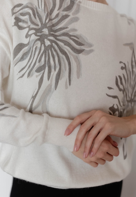 Джемпер с цветами белый LND2023-44-3080