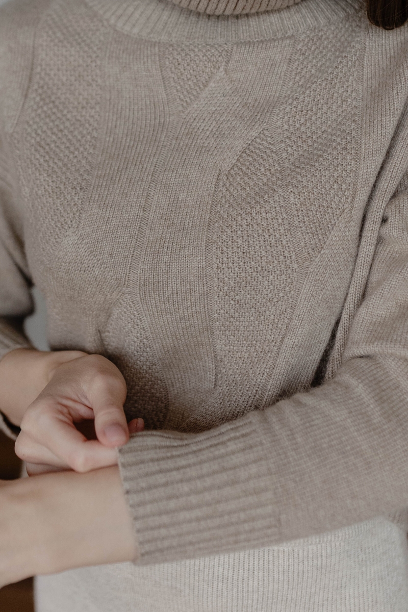 Свитер из кашемира широким воротником и косами бежевый L202314-3023